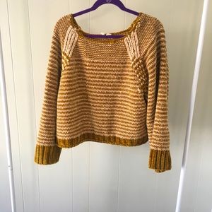 Gently worn Anthropologie crop sweater.